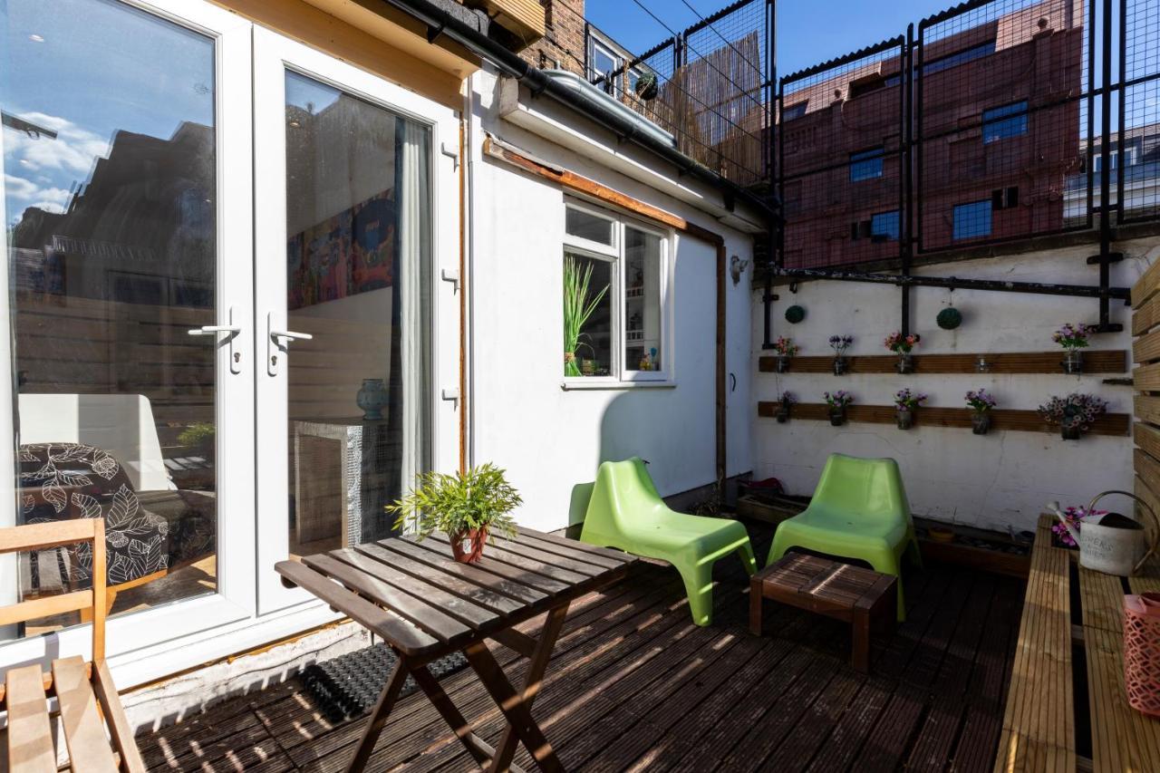 Appartement Modernised 1 And 2 Bedrooms Option Terrace And Balcony High Street Londen