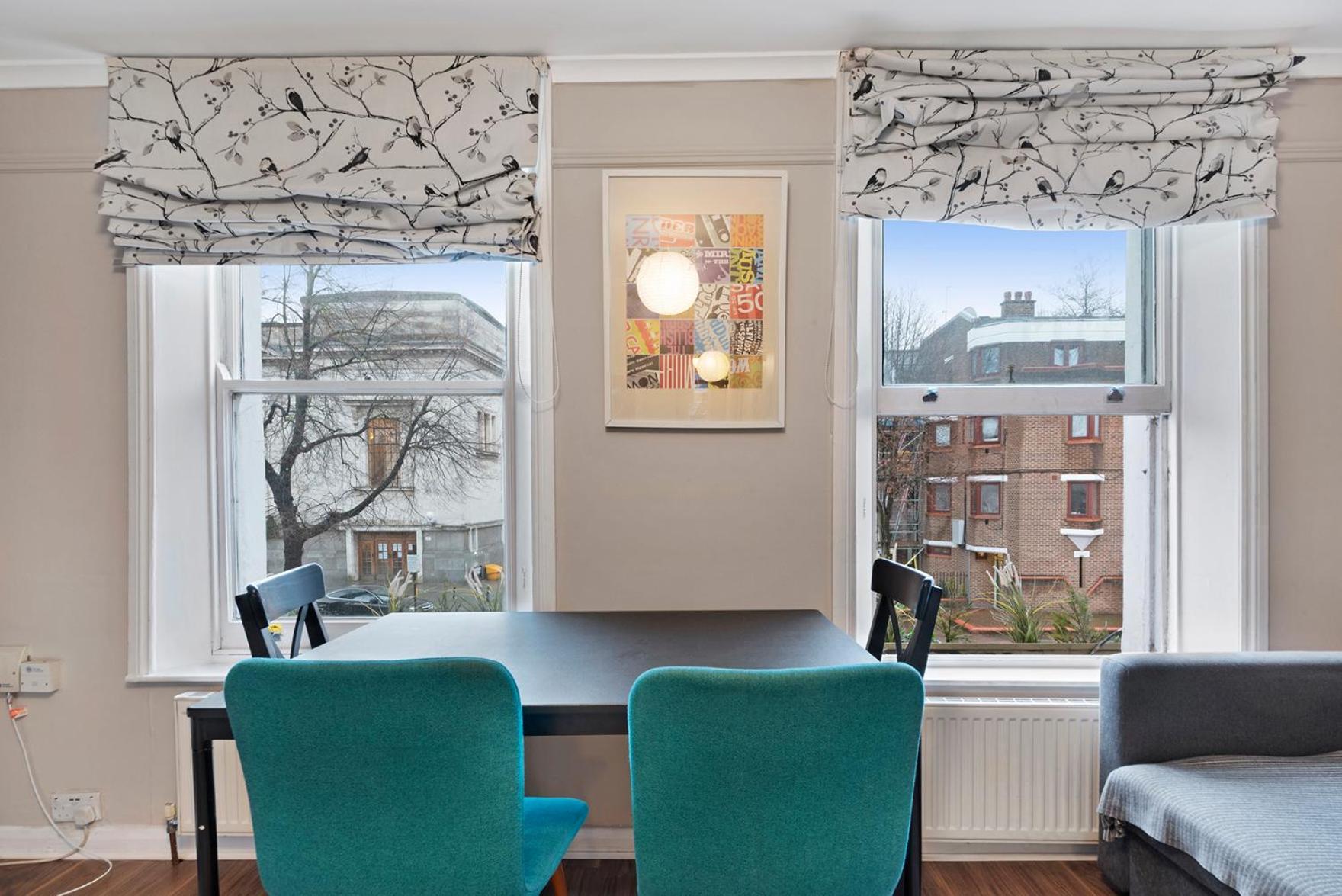Modernised 1 And 2 Bedrooms Option Terrace And Balcony High Street Londen